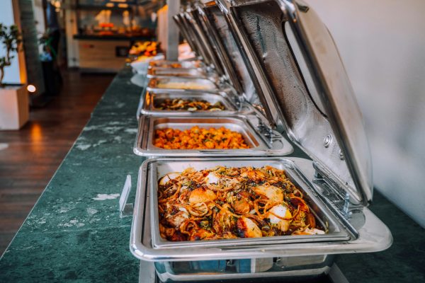 5 Rekomendasi Catering Prasmanan untuk Acara Kantor